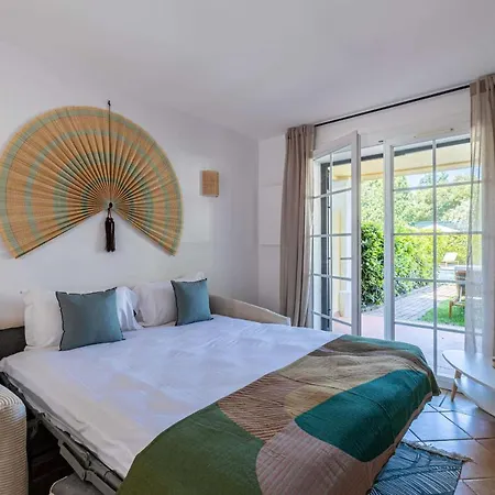 Cosy Flat - St Tropez Centre - Parkingpool - 2br6p 公寓 *